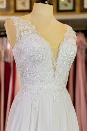 Romantic Lace Dress - White