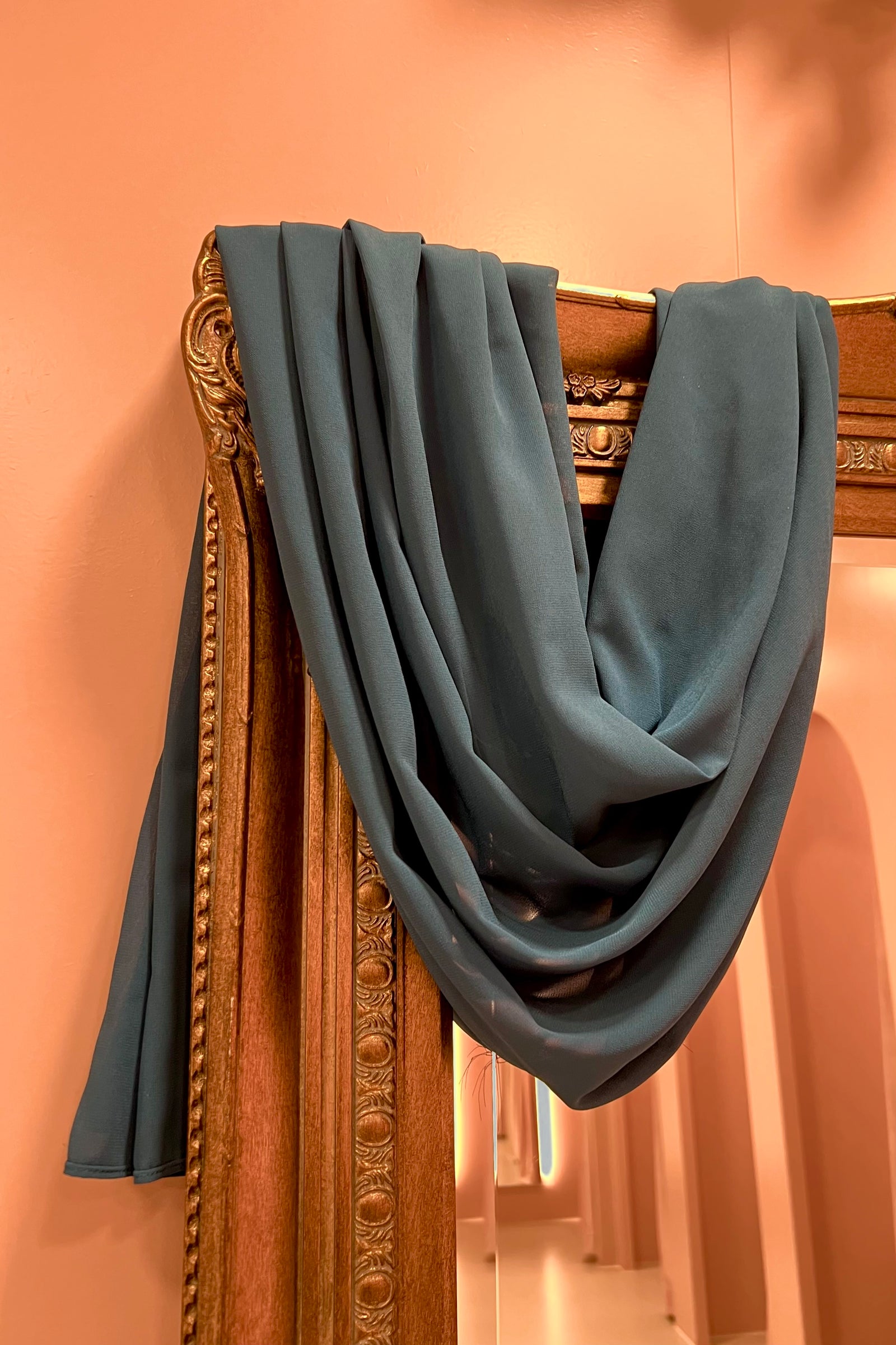 Simplicity Scarf - Oil Blue
