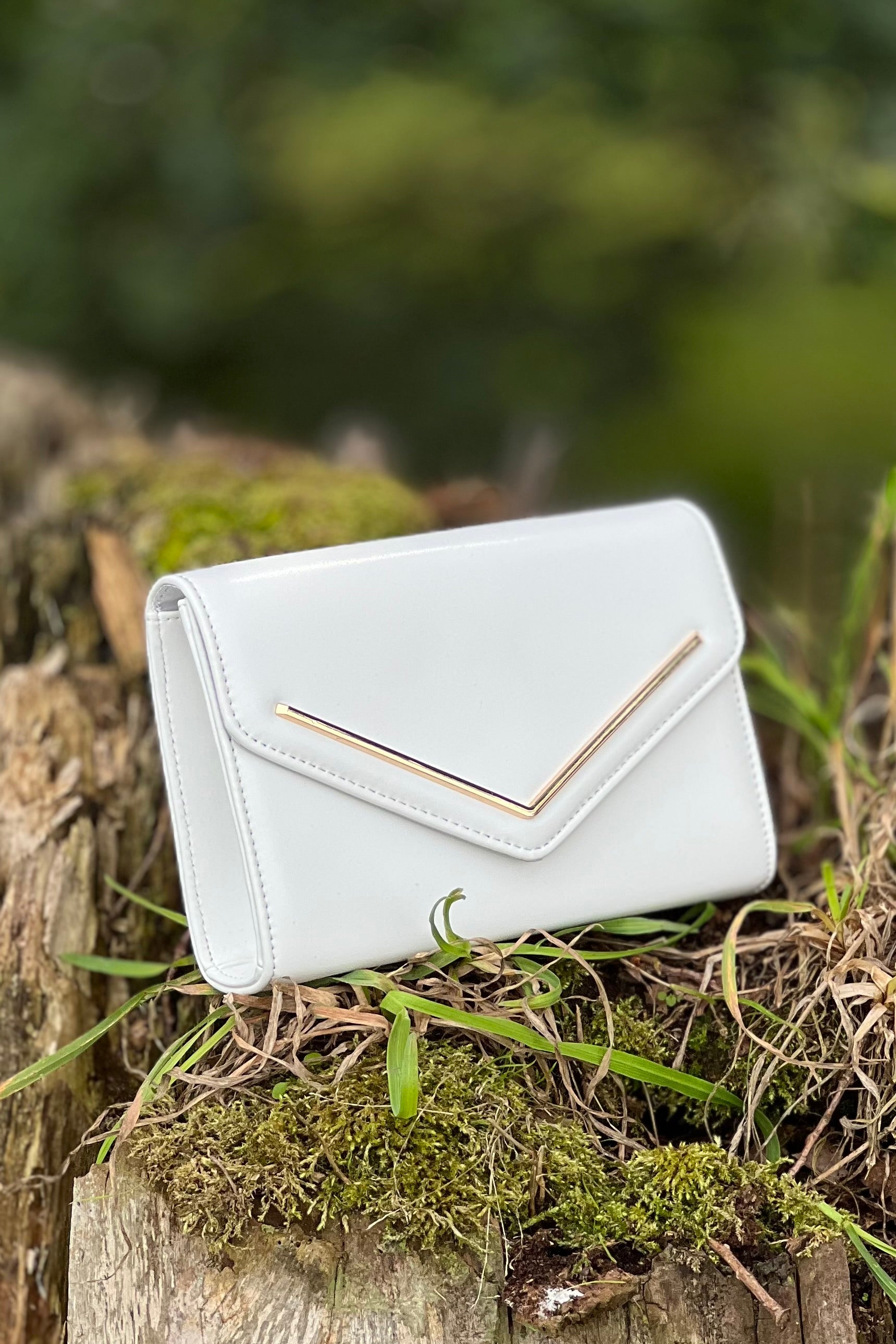 You’ve Got Mail Clutch - White