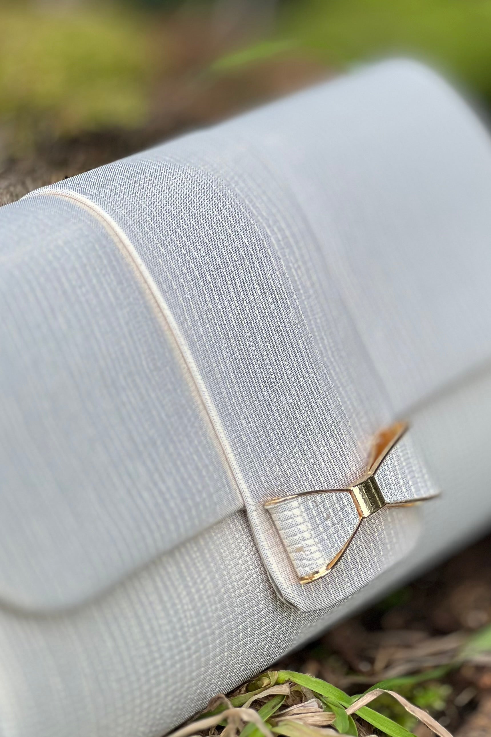 Bow Clutch - Ivory