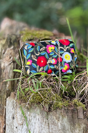 Bouquet Clutch - Black