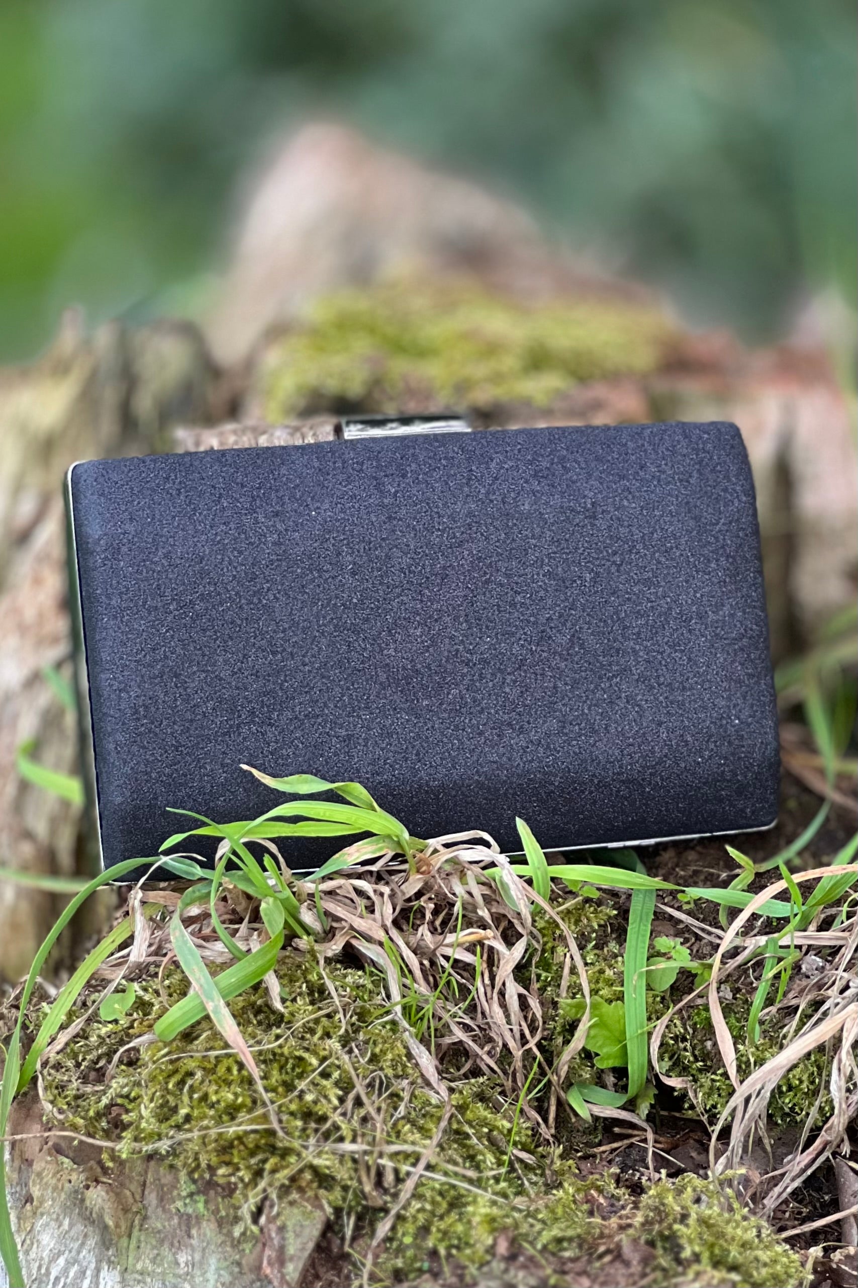 Simple Clutch - Black