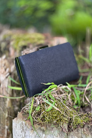 Simple Clutch - Black