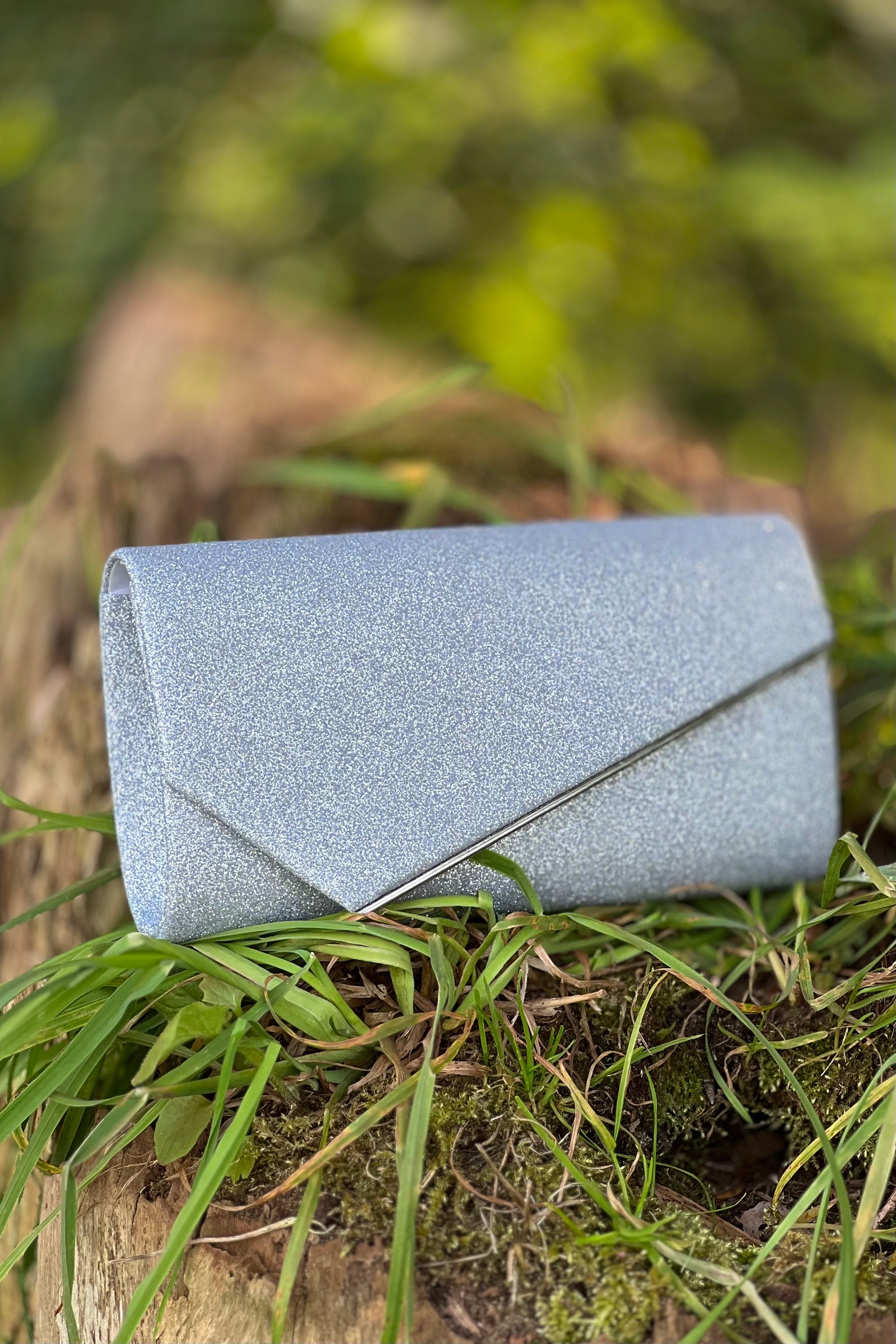 Asymmetric Clutch - Silver