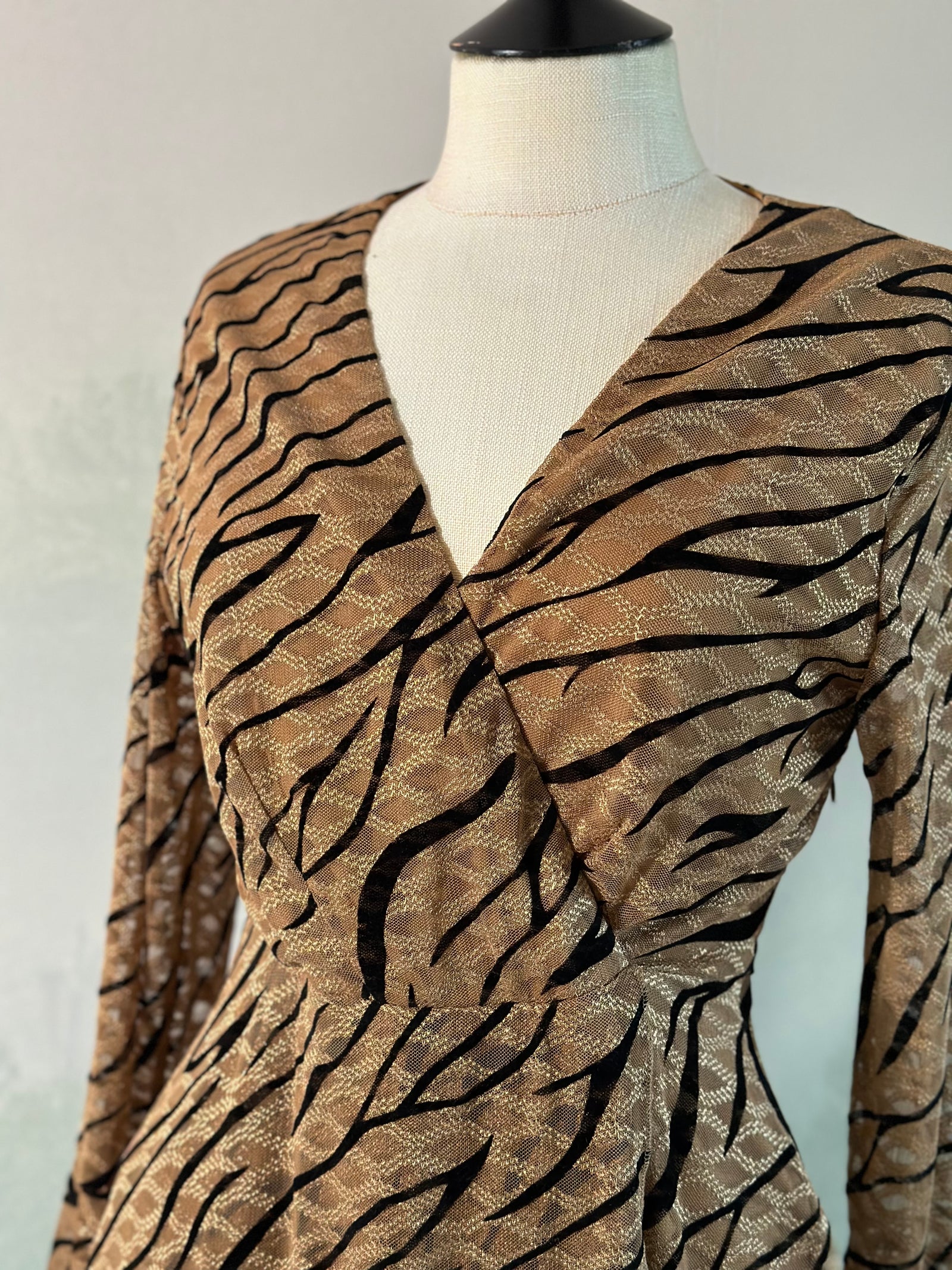 Jurk Tiger Vintage S (alleen online)