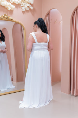 In Fashion Dress - White