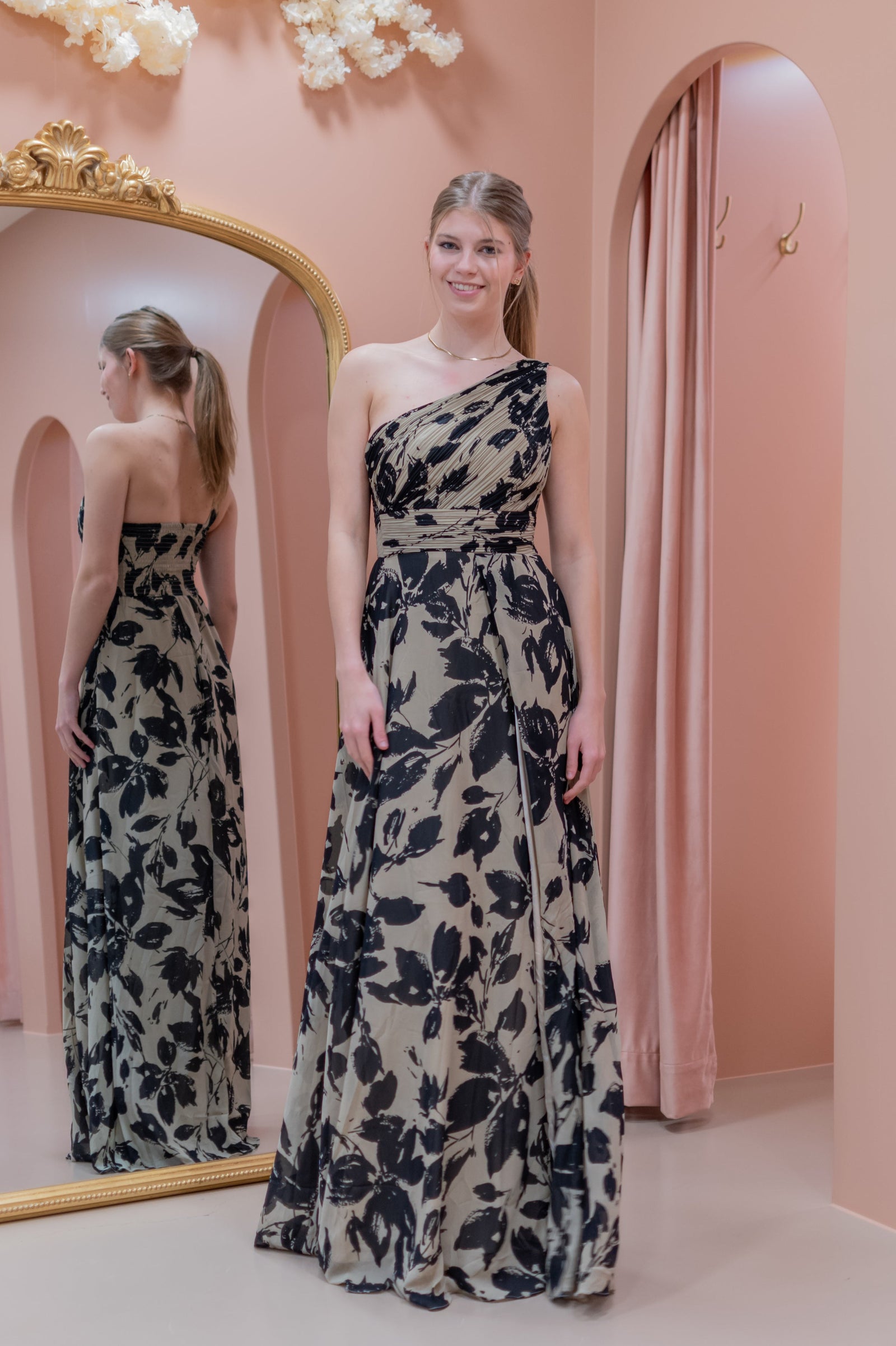 Flourish Dress - Black Flower