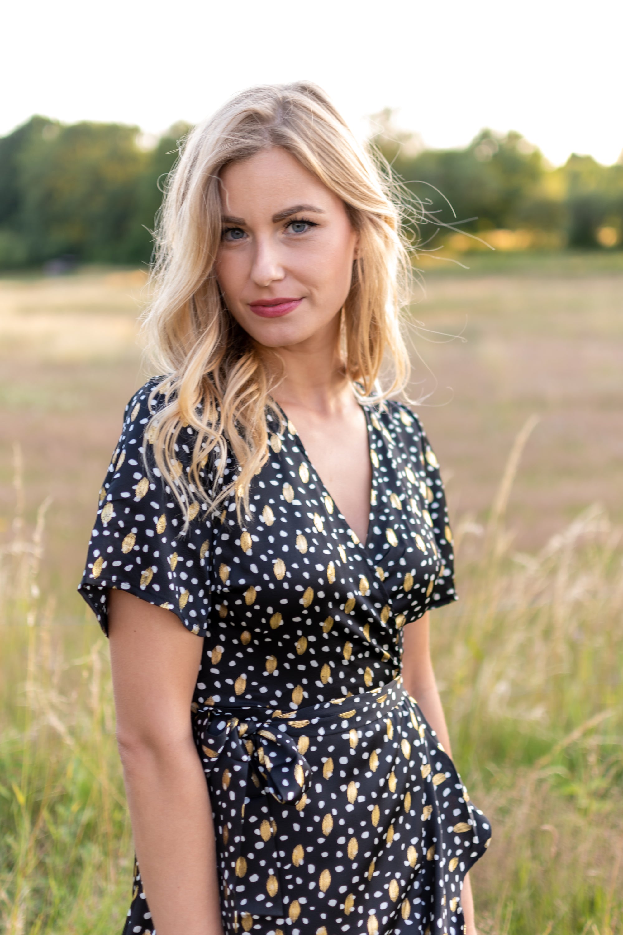 Verano Dress - Black & Gold (alleen online te koop, niet in de winkel)