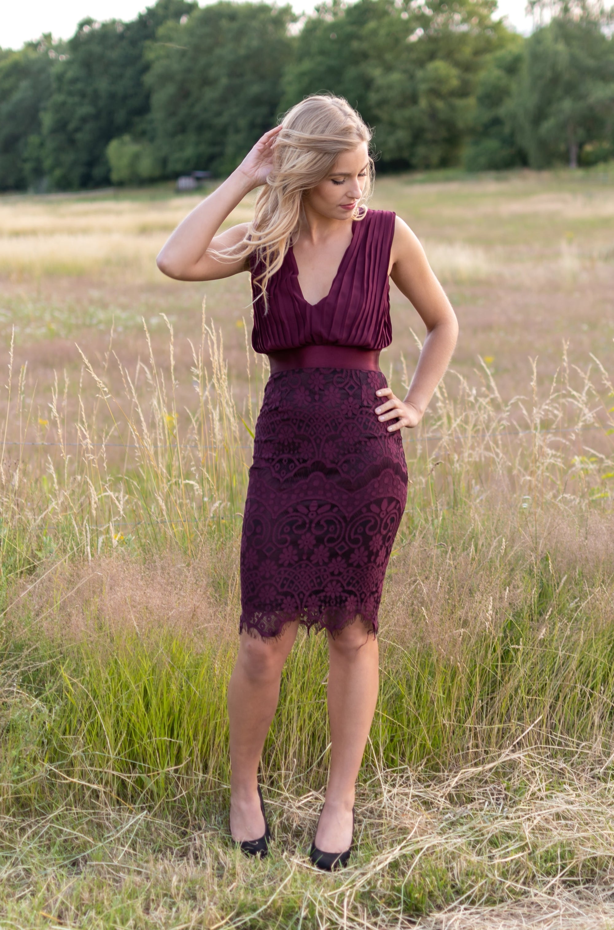The Perfect Little Lace Dress - Bordeaux (alleen online te koop, niet in de winkel)