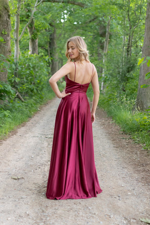 Sleek Dress - Bordeaux