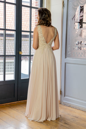 Romantic Lace Dress - Champagne