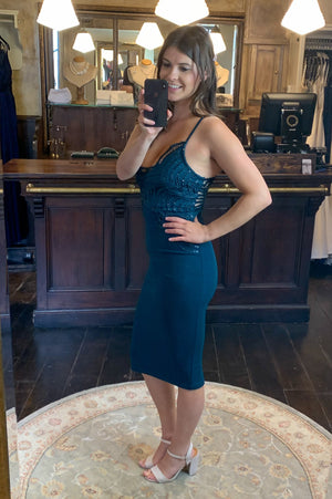 Figure Flaunting Dress - Oil Blue (alleen online te koop, niet in de winkel)