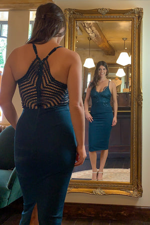 Figure Flaunting Dress - Oil Blue (alleen online te koop, niet in de winkel)