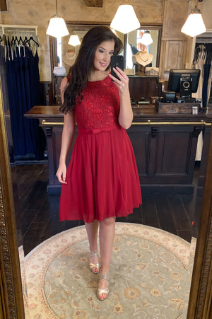 Cute As A Button Dress - Cerise (alleen online te koop, niet in de winkel)