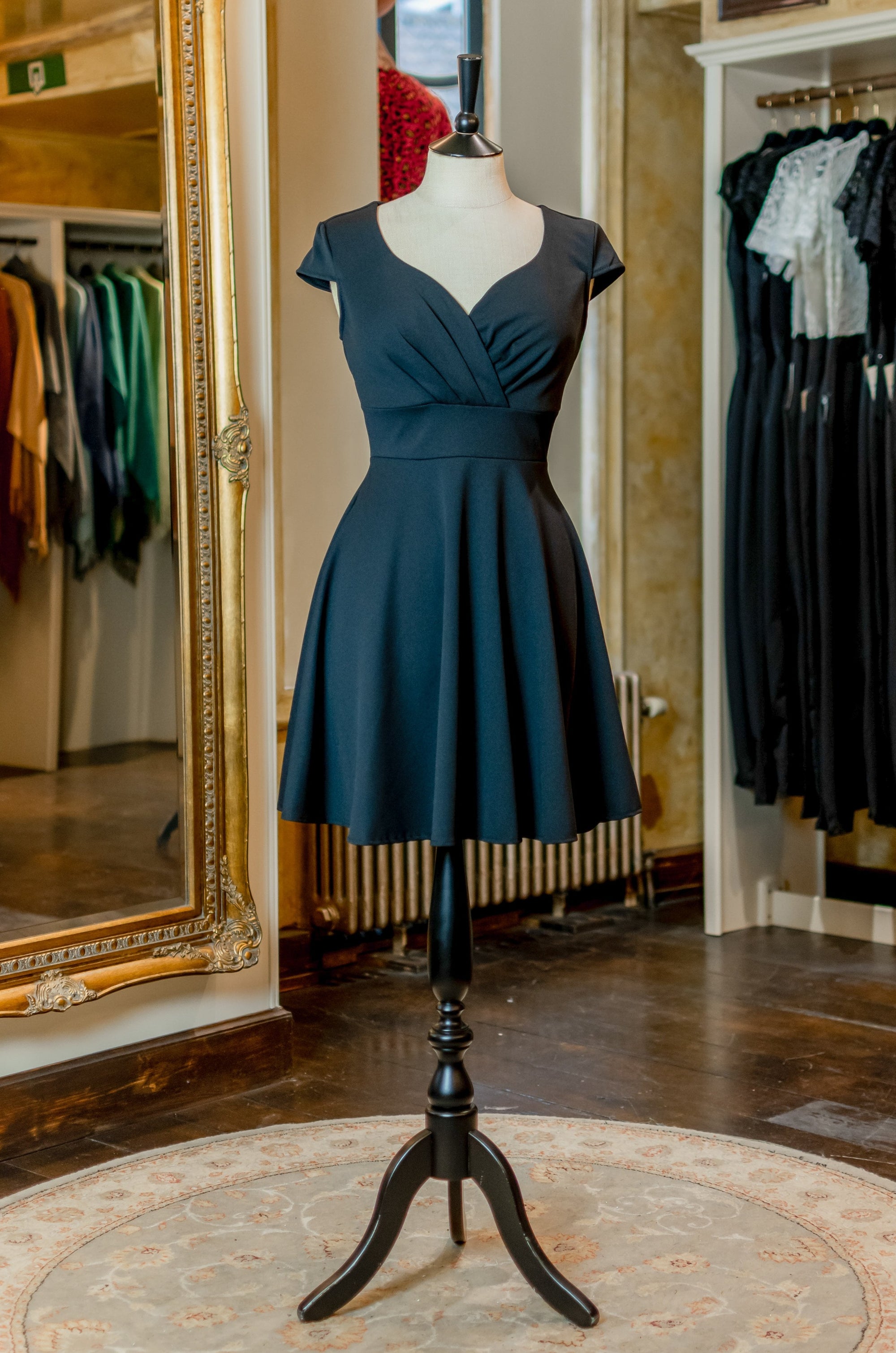 Smart Dress - Black