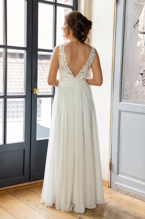 Romantic Lace Dress - White